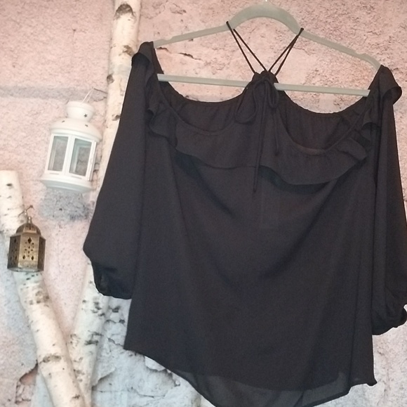 BB Dakota Cold drop shoulder top with ruffle 3/4 sleeve - Picture 2 of 6